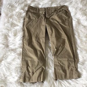 Old Navy stretch khaki capris